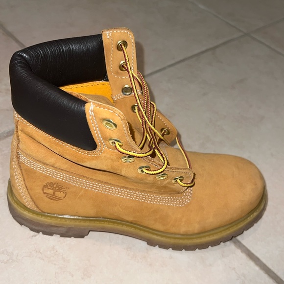 Timberlands worn once - Picture 1 of 4